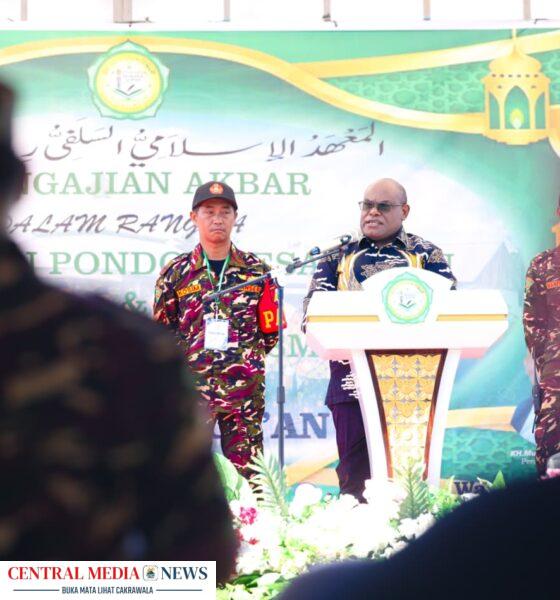 Gubernur Papua Tengah Meki Fritz Nawipa meresmikan Pondok Pesantren Riyadhul Qur’an di Distrik Wanggar, Nabire Barat, Sabtu (25/4/2026). (Dok Humas PPT)